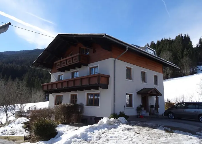 Photo de Apartment Eisenhut By Interhome Hüttau